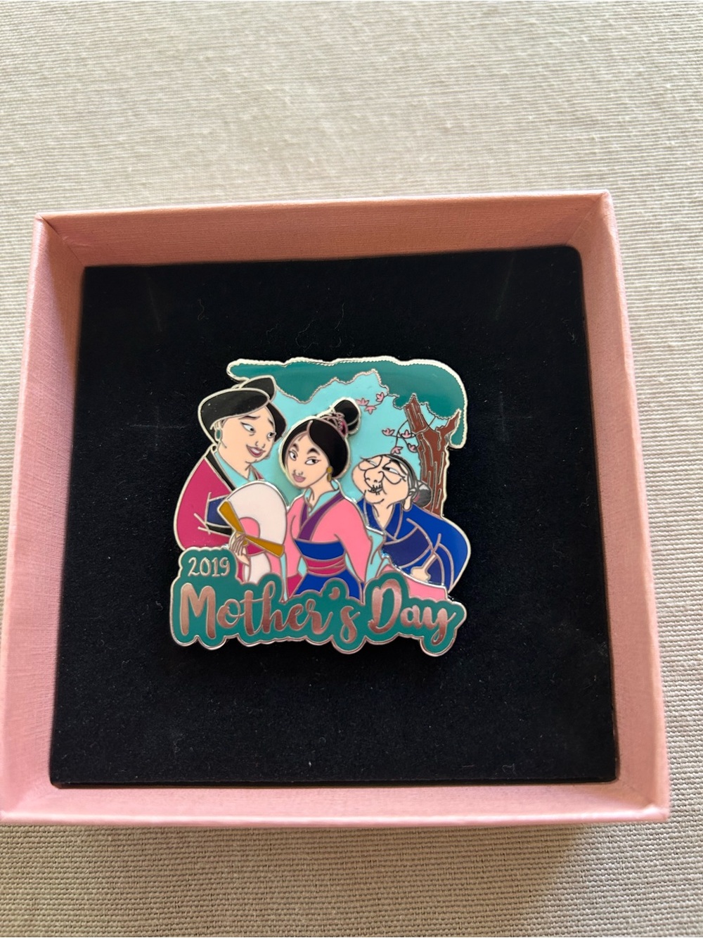 2019 Limited Edition Mother’s Day Disney Enamel Trading Pin - Pink & Teal